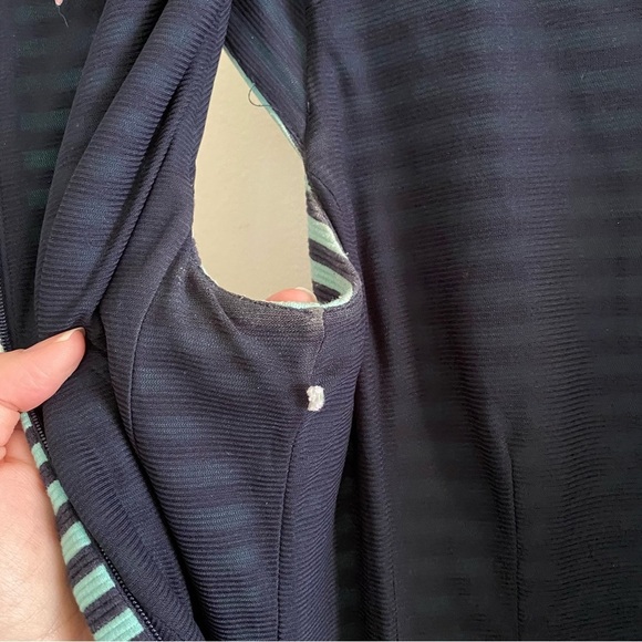 LILLY PULITZER ~ BRIELLA Fit and Flare Dress Navy & Turquoise Stripe Sz M - Picture 9 of 10